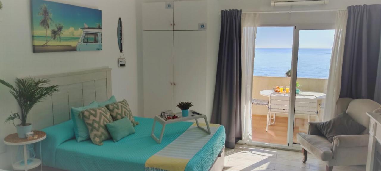 בנאלמדנה El Estudio De La Playa Benalbeach Holidays Deluxe מראה חיצוני תמונה