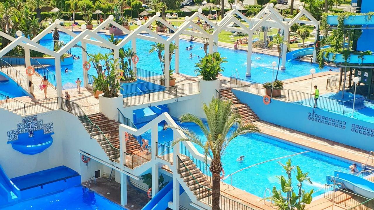 בנאלמדנה El Estudio De La Playa Benalbeach Holidays Deluxe מראה חיצוני תמונה
