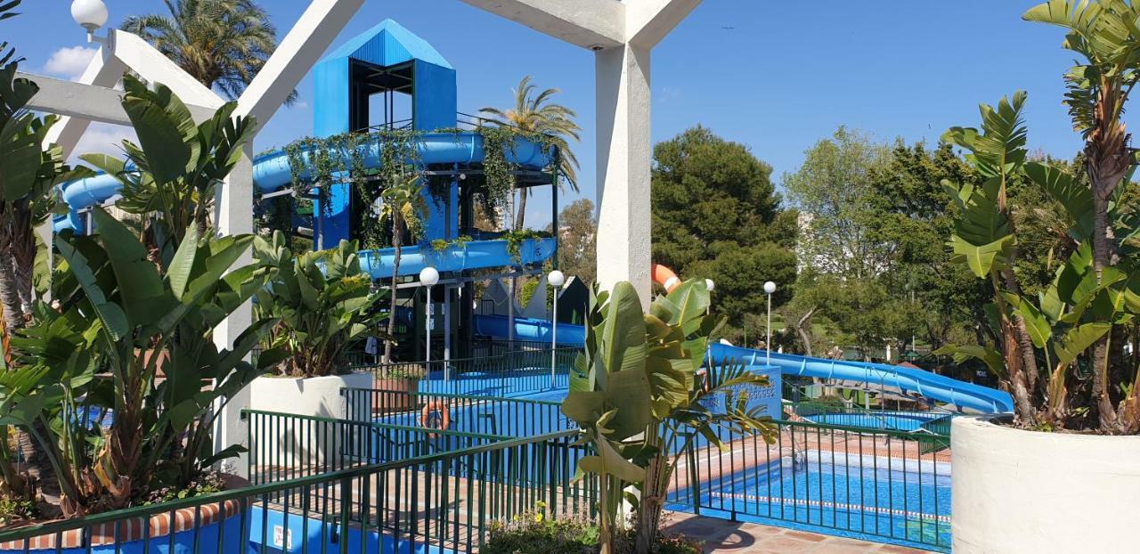 בנאלמדנה El Estudio De La Playa Benalbeach Holidays Deluxe מראה חיצוני תמונה
