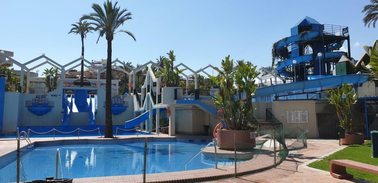 בנאלמדנה El Estudio De La Playa Benalbeach Holidays Deluxe מראה חיצוני תמונה