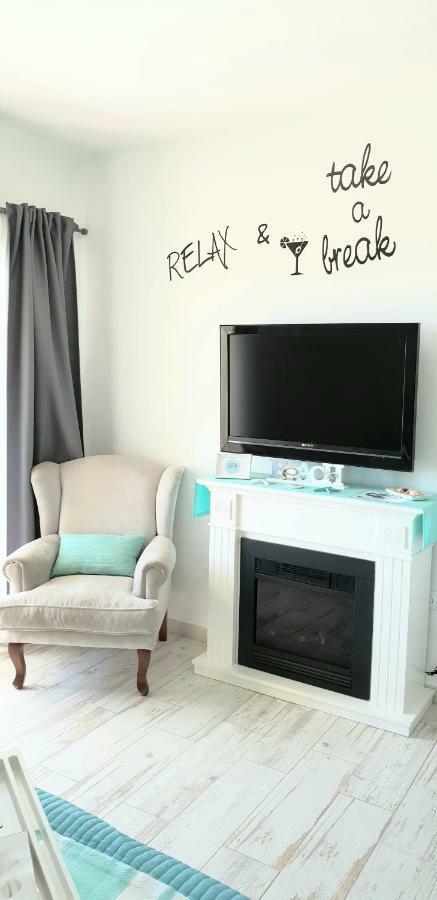 בנאלמדנה El Estudio De La Playa Benalbeach Holidays Deluxe מראה חיצוני תמונה